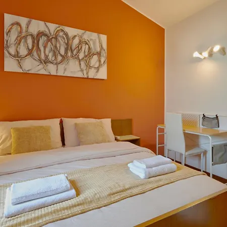 La Finestra Sul - 100mt - Wonderful View For 6 People, Pool, Free Parking شقة ديسينسانو ديل غاردا